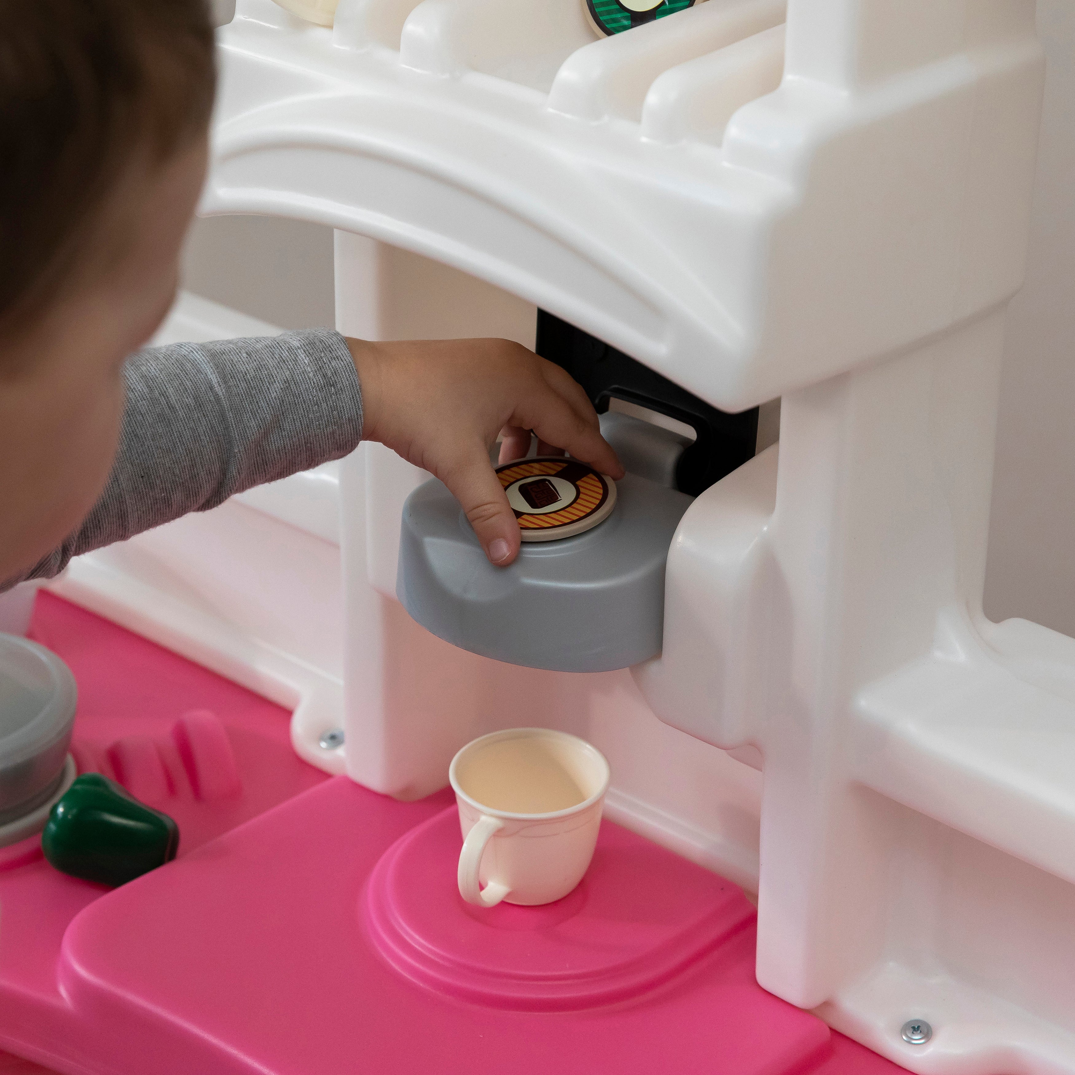 STEP2 Fun with Friends Kitchen Pink - NOW IN STOCK!
