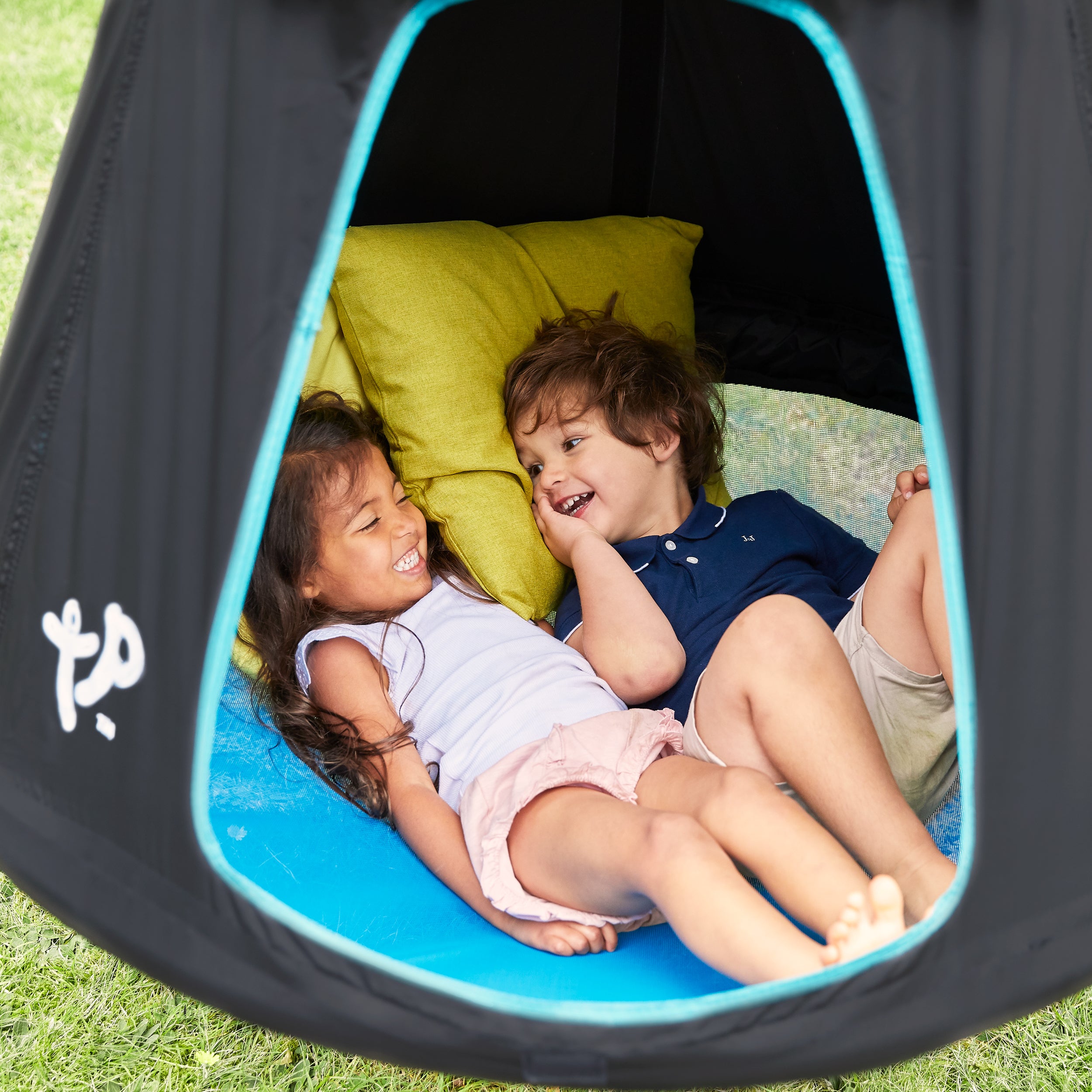 TP UFO DEN & CLIMBING FRAME - BLACK TP848
